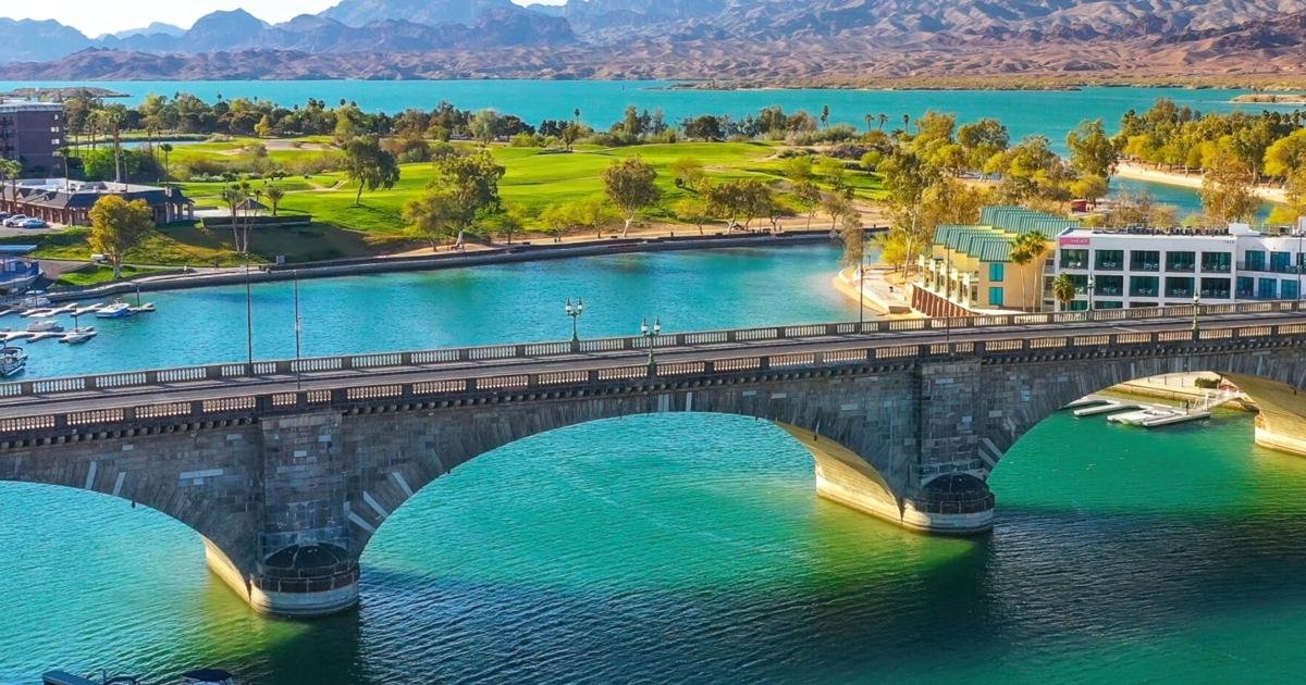 Go Havasu Lake accepts six tourism awards from PHOENIX Magazine