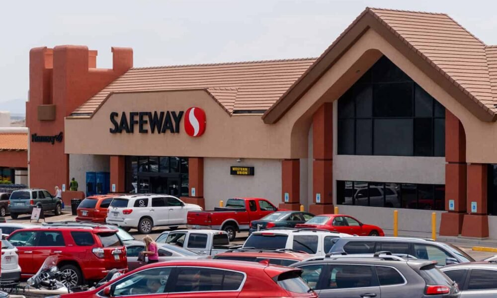 Sedona Safeway spared sale