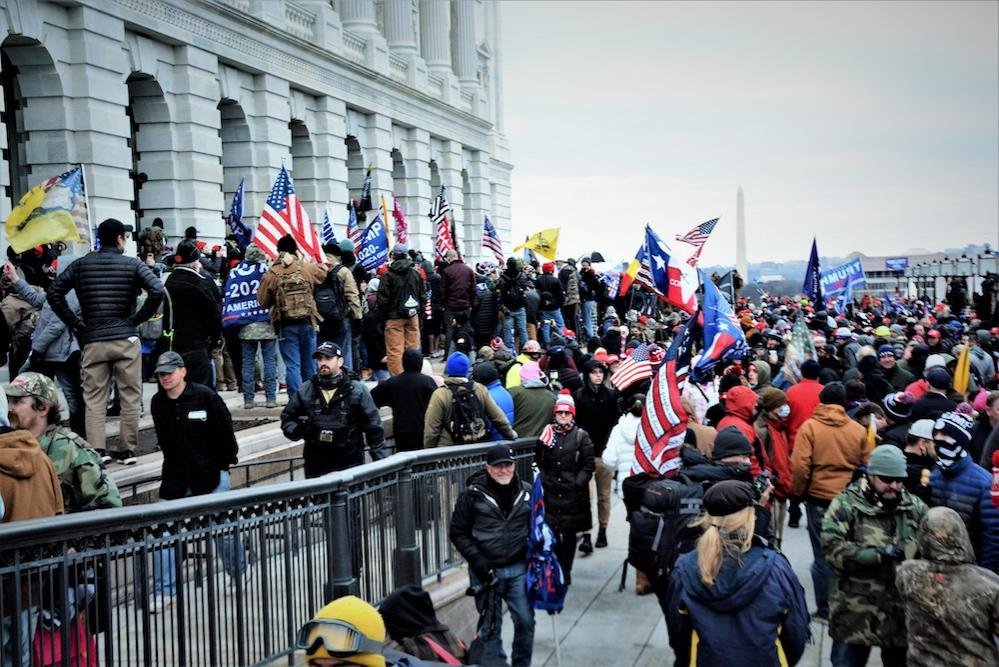 Supreme Court ruling on Capitol riot leads to dropped charges vs. Proud Boys, Oath Keepers members