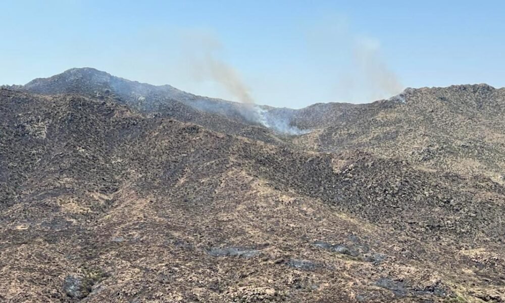 Waterman Fire burning in Yavapai County, 15 miles northwest of Congress