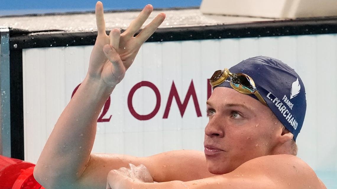 #ForksUp at the Paris Olympics for Léon Marchand