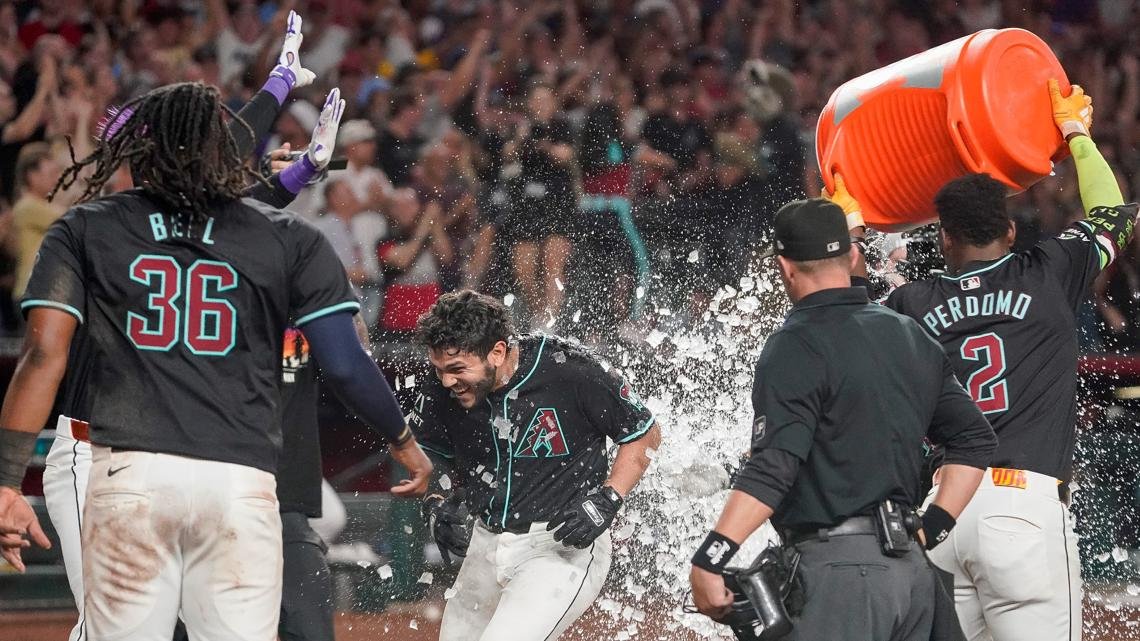 Arizona Diamondbacks beat Philadelphia Phillies on walk-off home run