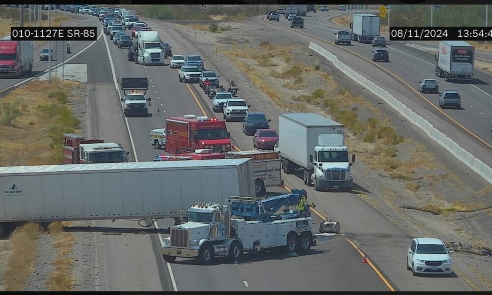 Semi-truck crash on SR-85 and I-10 in Buckeye backs up traffic