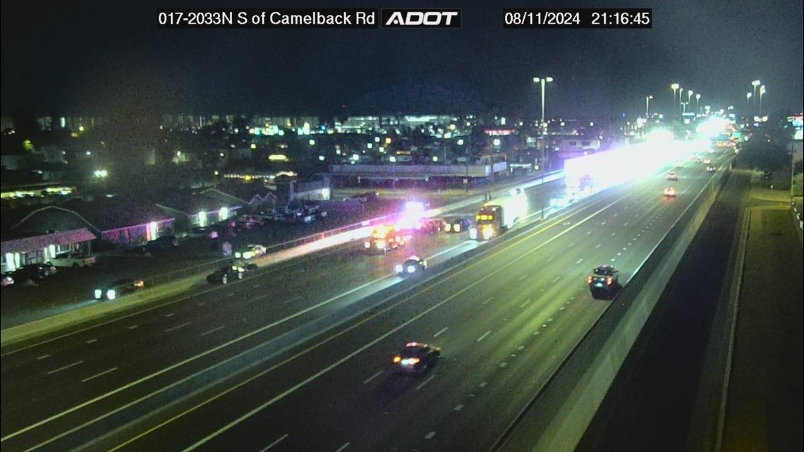 Southbound I-17 reopens at Camelback Road after crash