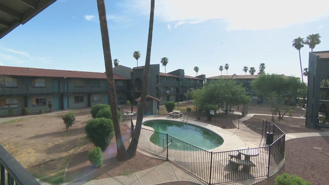 For more than a month, tenants at a Valley apartment complex have been living without A/C. The cool air has now returned for some of them.