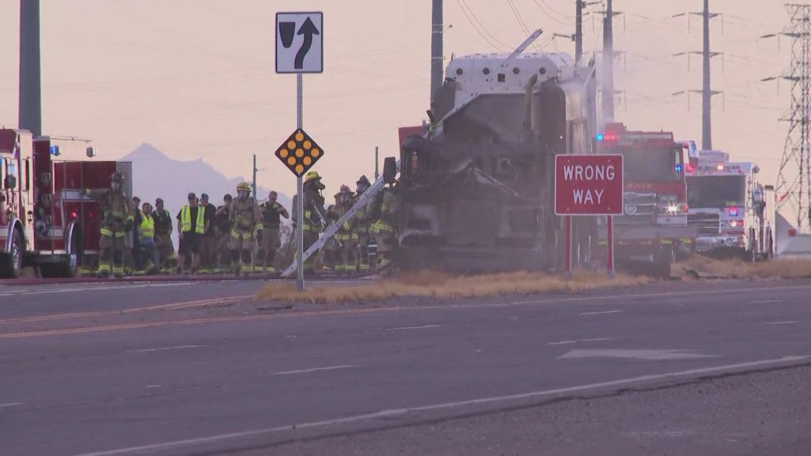 Southbound lanes of State Route 87 reopen, northbound lanes still closed after garbage truck fire