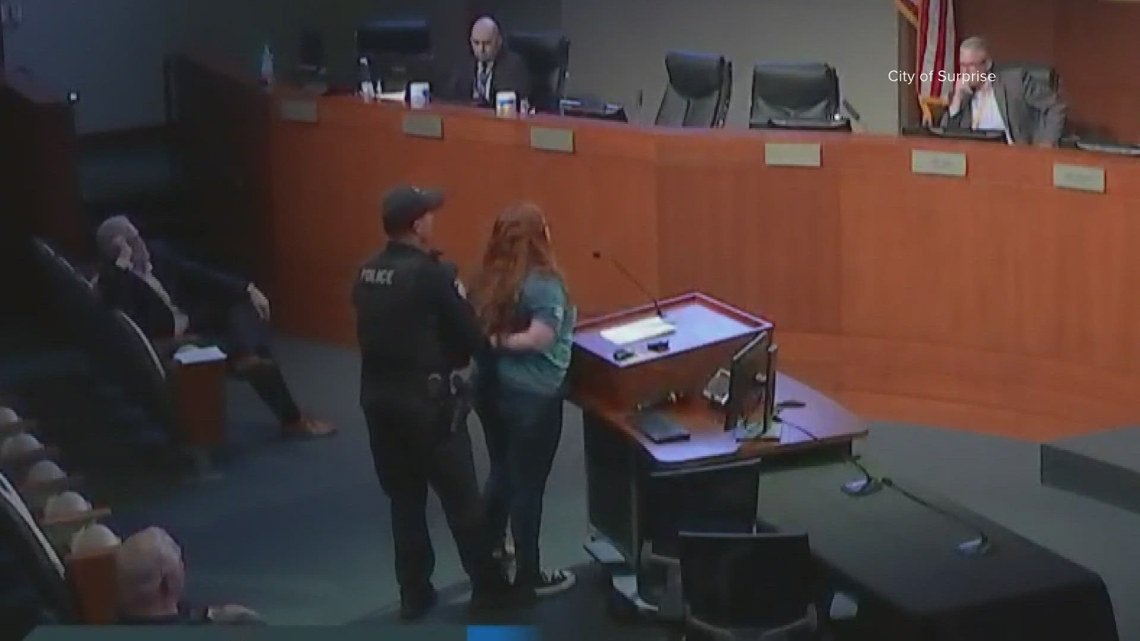 Free speech or disorderly conduct? Surprise woman arrested at city council meeting