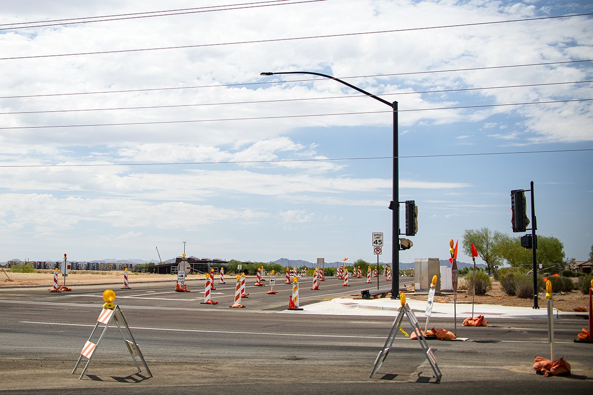 A new traffic signal stands on the northwest corner of Bowlin and White and Parker Roads on Aug. 28, 2024. [Monica D. Spencer]