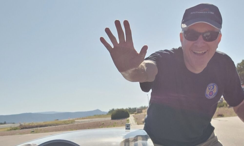 Landing in retirement: Valley pilot prepares for his final commercial flight sharing the cockpit with his son