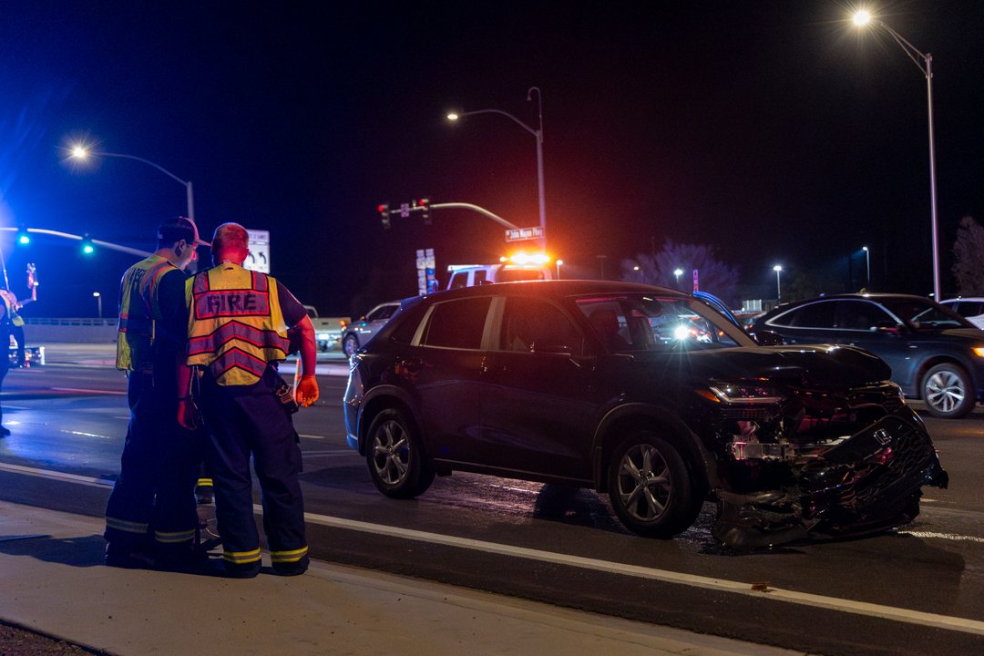 Suspected red light runner caused 3-car crash last night