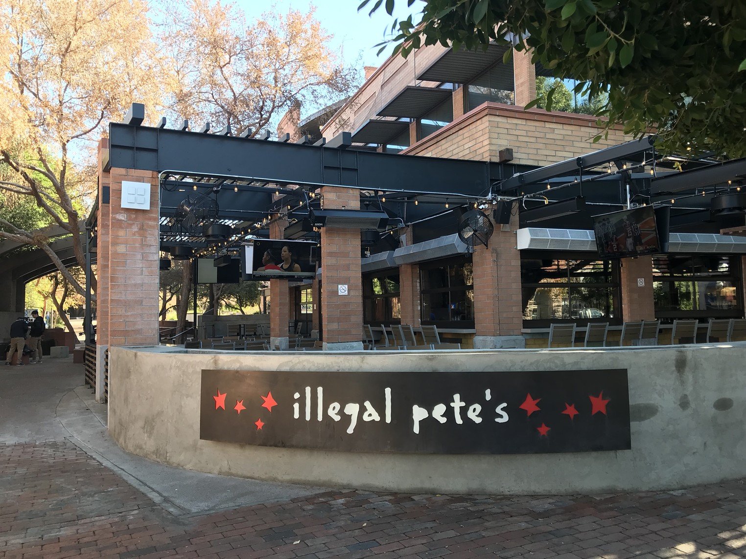 Tempe Illegal Pete's closes Mill Avenue restaurant