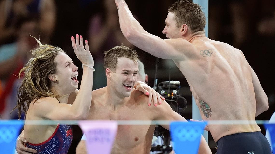 US sets world record in swimming mixed relay