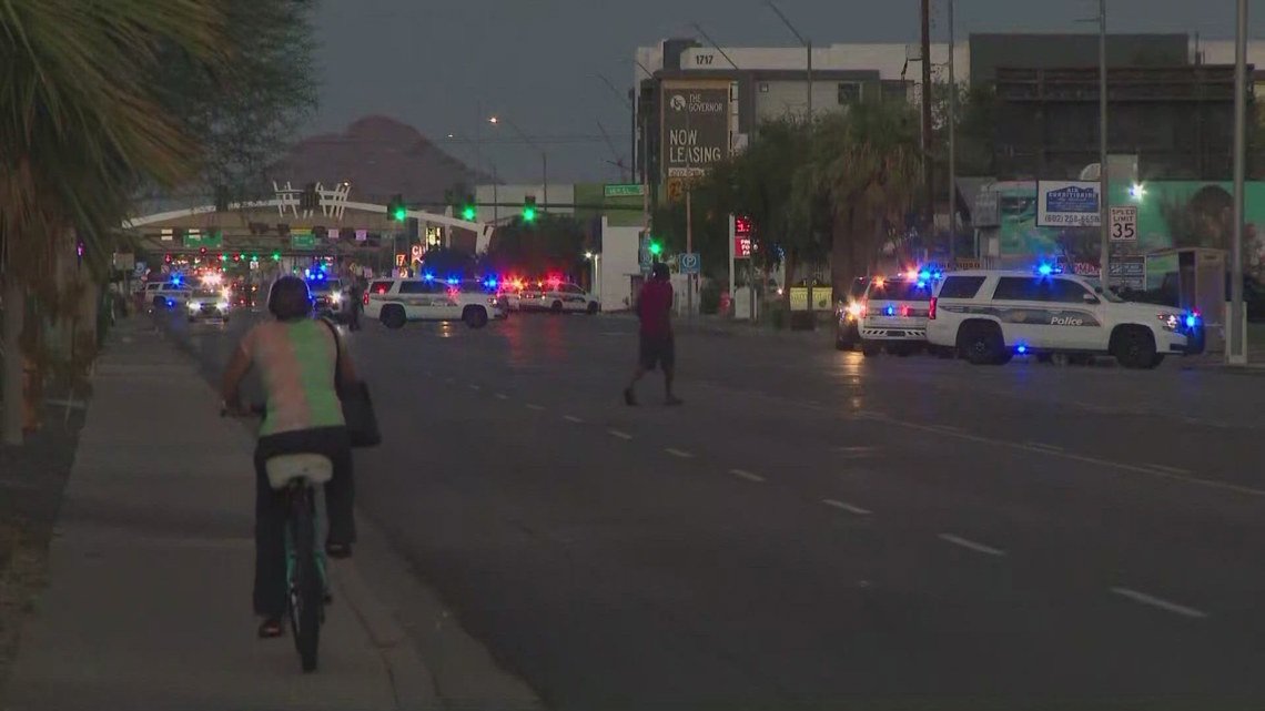 1 Phoenix officer released from hospital after shooting, other remains in critical condition