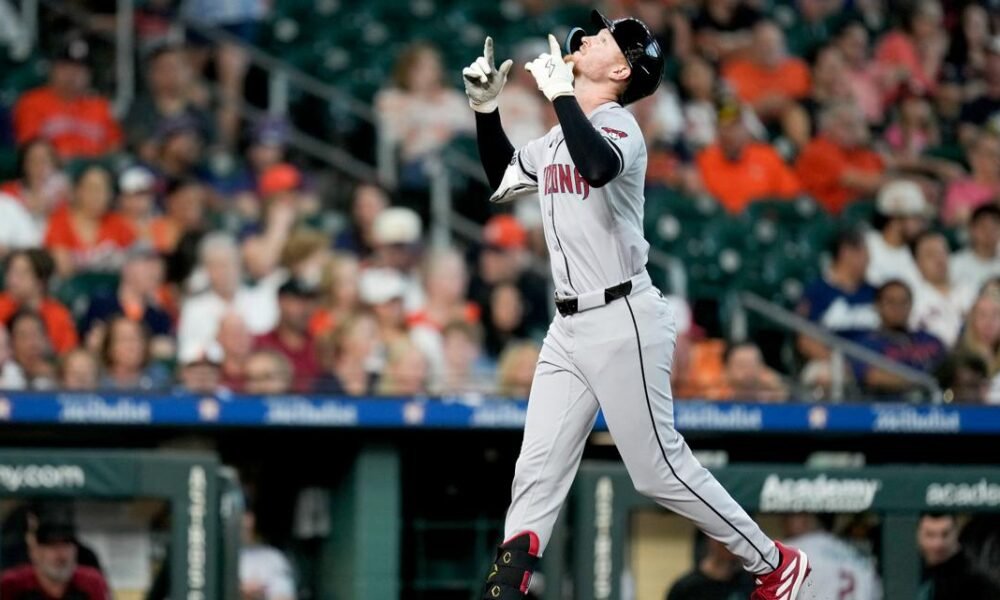 Pavin Smith homers in first 3 at-bats, has 8 RBIs in Diamondbacks' 12-6 win over Astros