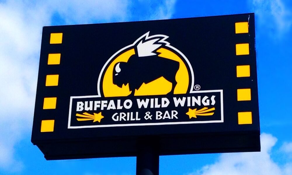 A sign for Buffalo Wild Wings. [Mike Mozart/Flickr]