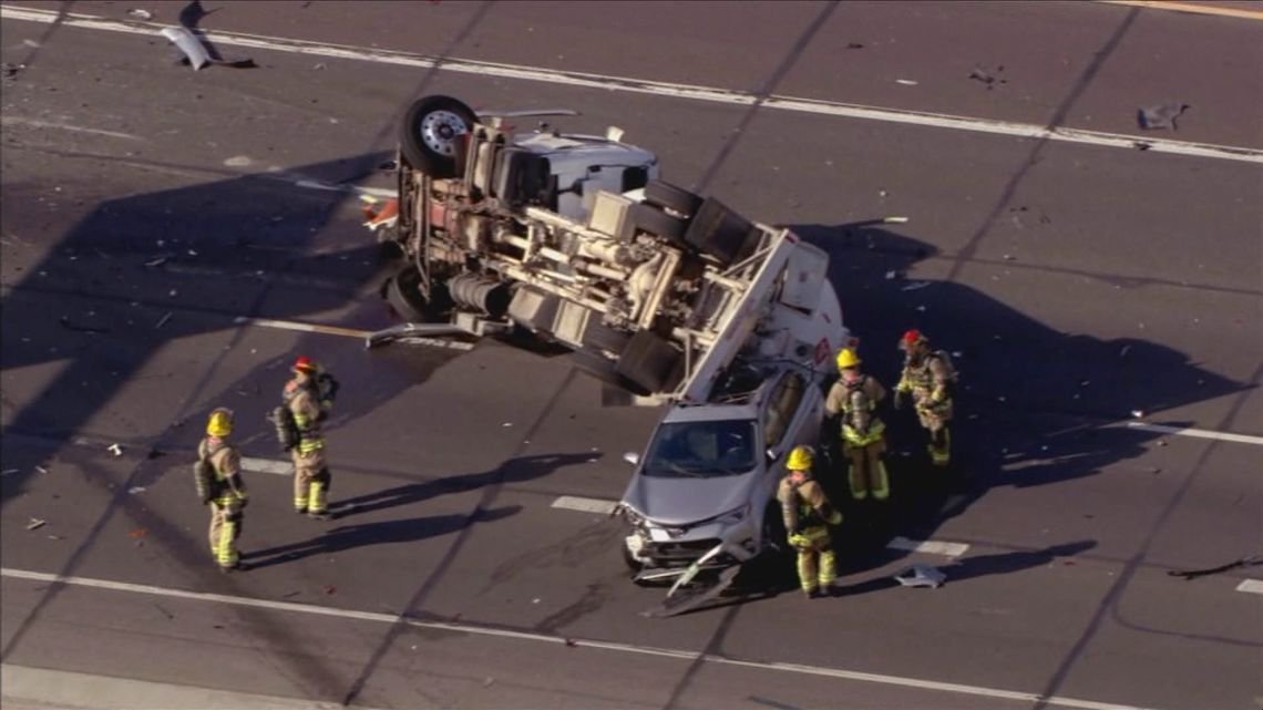 Tanker crash blocks Loop 101 northbound near Camelback Road