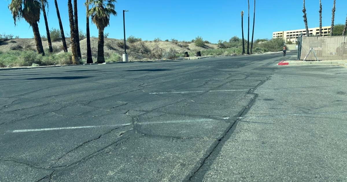 🚧 Havasu Tip List: Parking lot fixes, repainting needed at London Bridge Beach