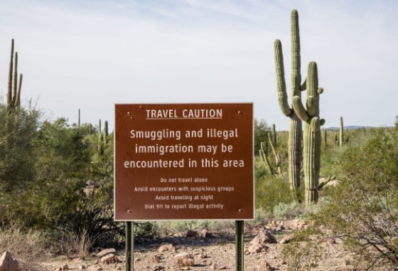 border warning sign