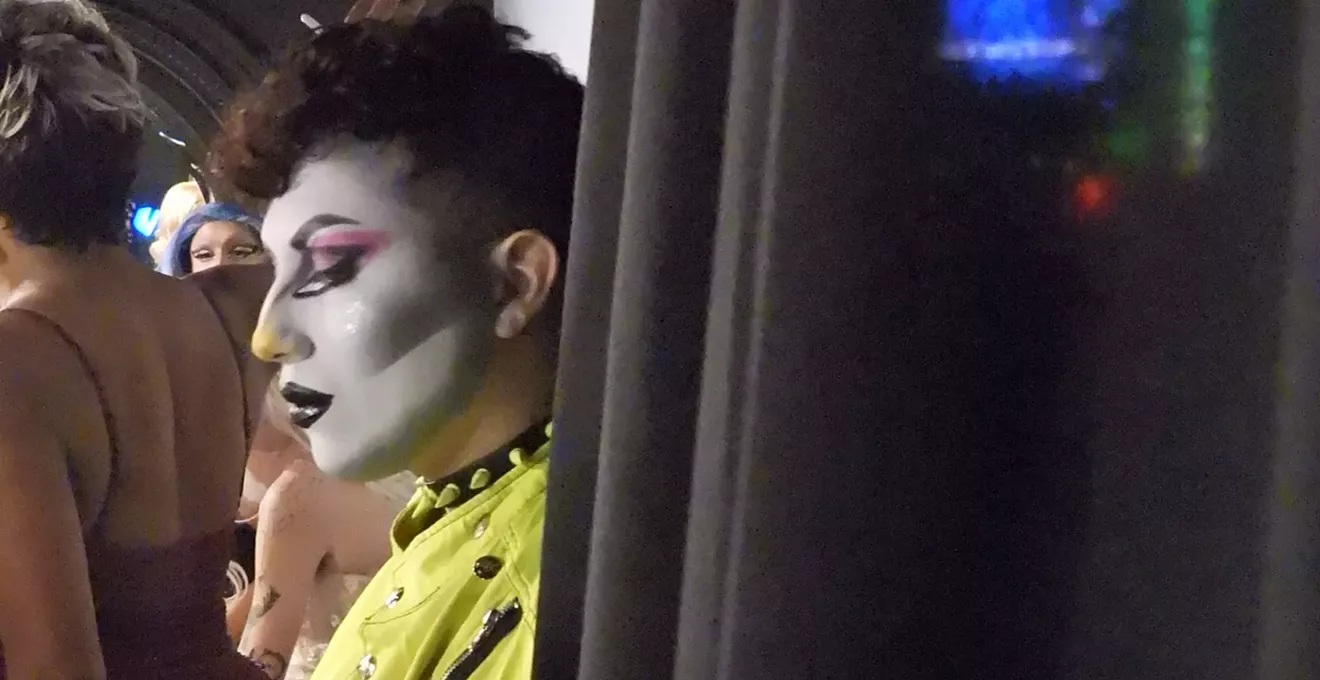 Pay gap causes Arizona drag performers to turn away from gay bars