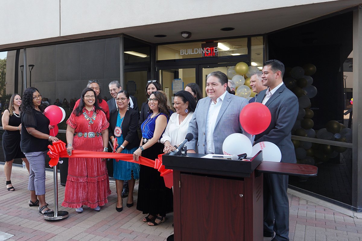 Center celebrates grand opening