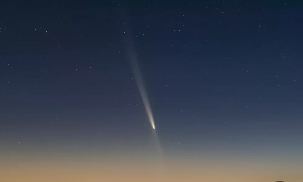 Photos: Comet A3 captured blazing across Arizona skies