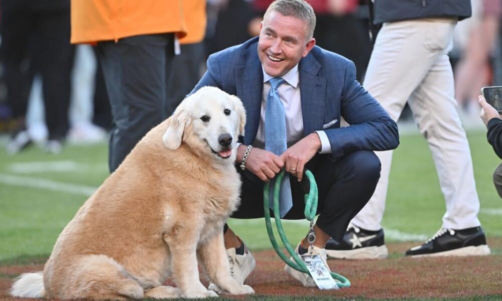 Kirk Herbstreit's viral sensation dog, Ben, has passed away after battling cancer