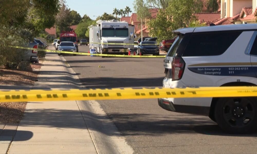 Teen boy dies after being stabbed in Ahwatukee