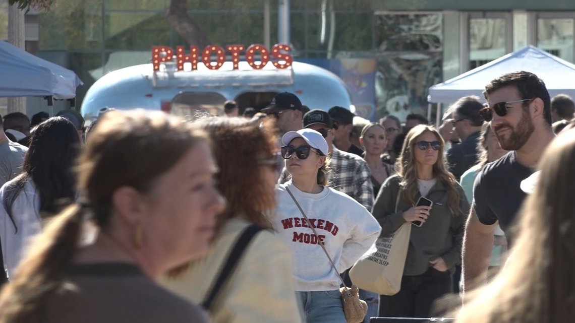 Phoenix Flea’s small business market draws hundreds to downtown Phoenix