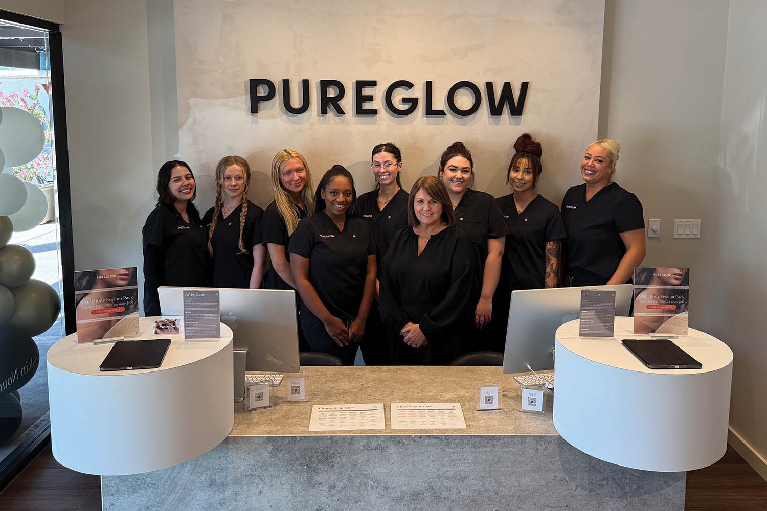 Airbrush tanning salon opens