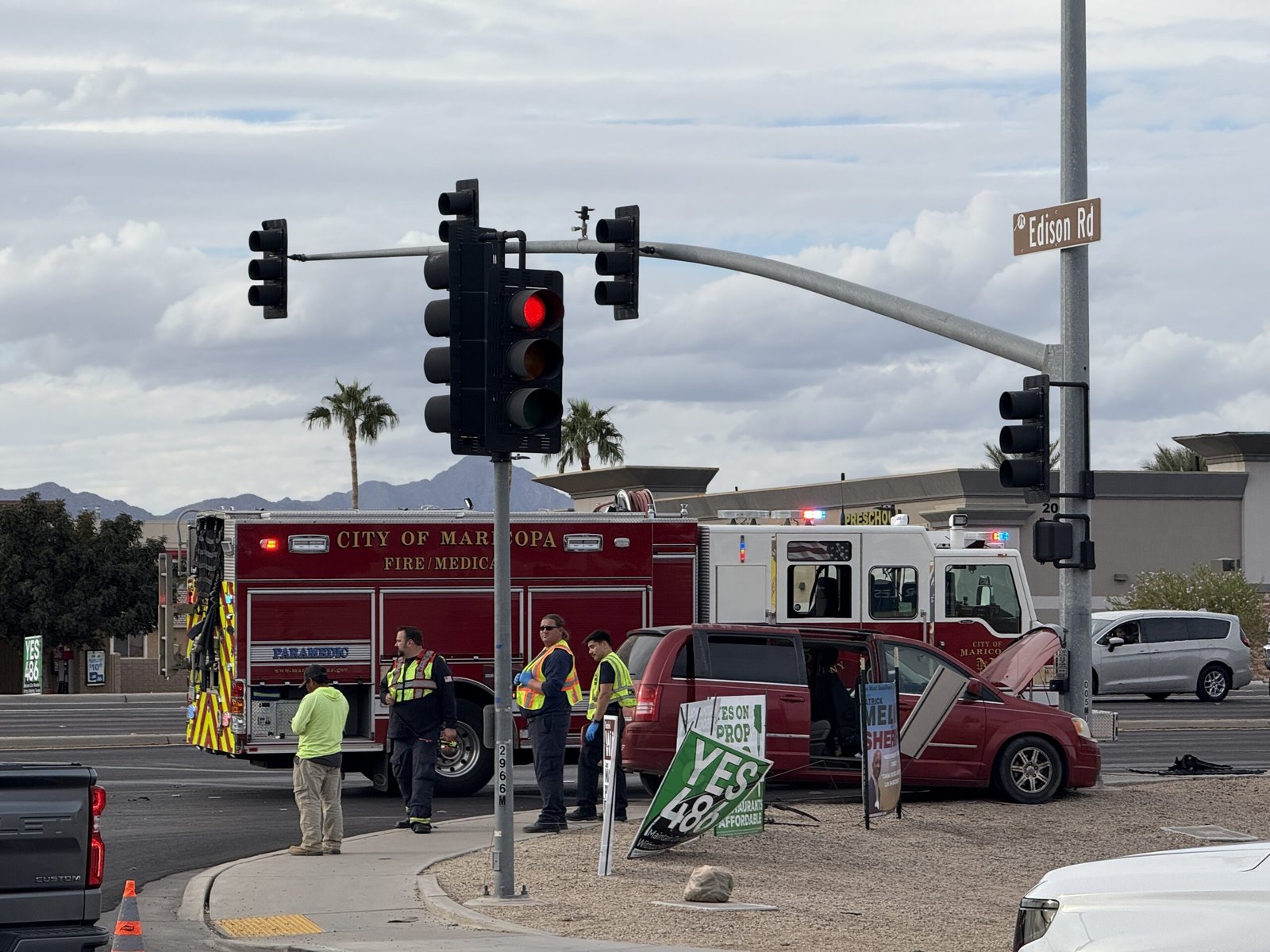 Van hits stoplight, cop rams sedan in chaotic JWP crash with state police response