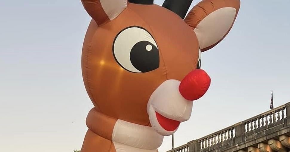 Who stole Rudolph from the London Bridge? Group of Grinches steal holiday decorations from Havasu restaurant