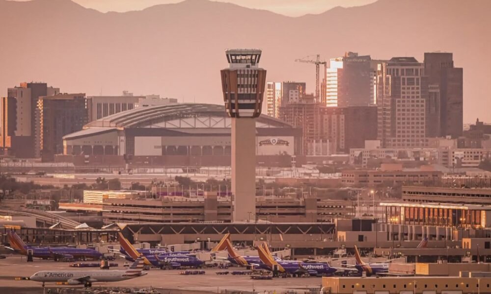 Multiple flights delayed, Phoenix Sky Harbor reports