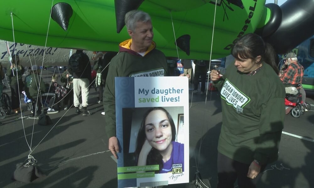 Fiesta Bowl Parade honors organ donors, showcases lifesaving gifts