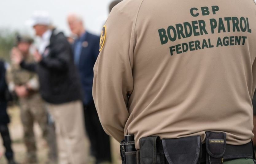 Border Patrol Tucson Sector Agents Apprehend 1,600 Illegal Immigrants In One Week