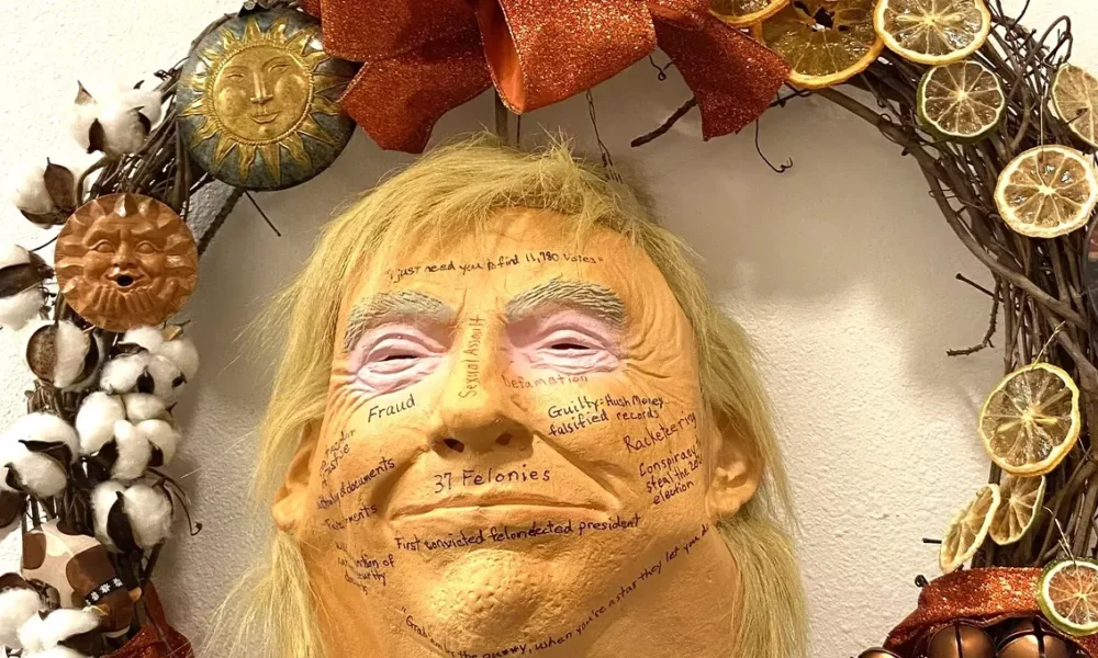 Fountain Hills loses mind over Democrats' Trump holiday wreath