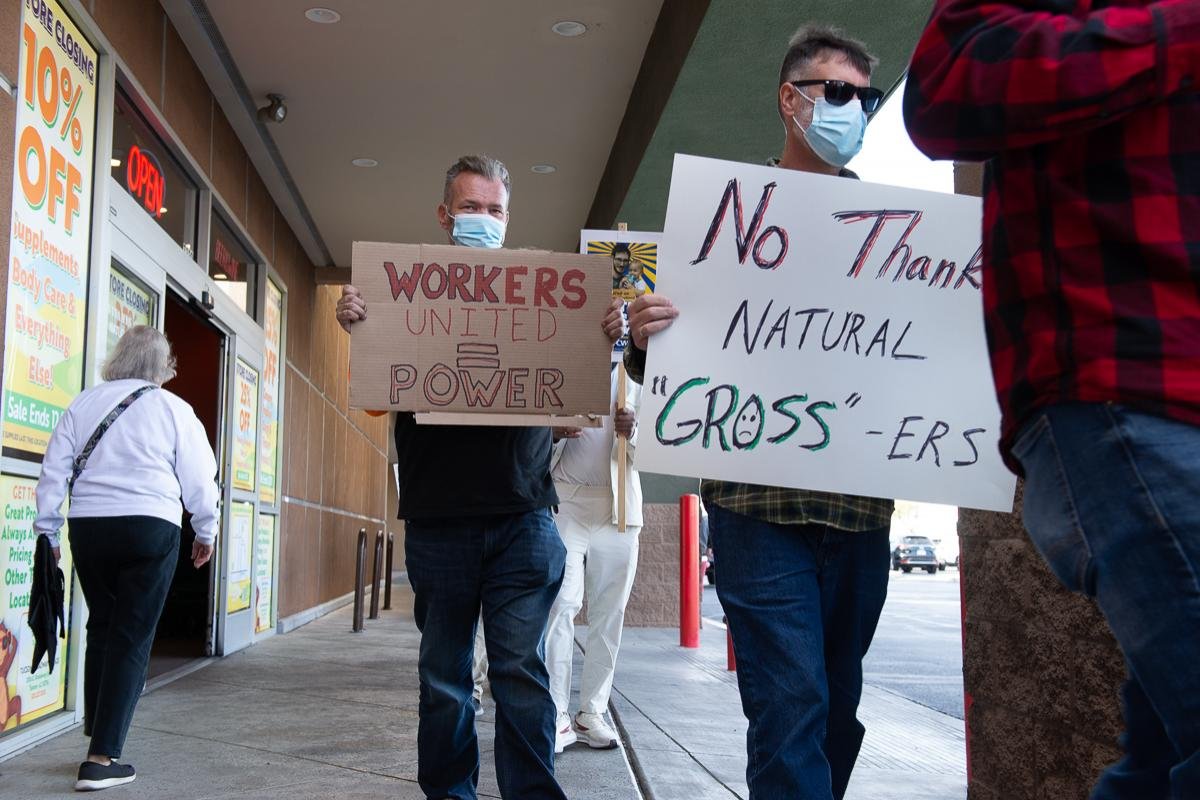 Natural Grocers closes East Side store in a move workers say is retaliation for Tucson union drive