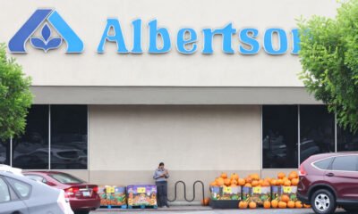 Judges in Oregon, Washington, block Kroger-Albertsons supermarket merger