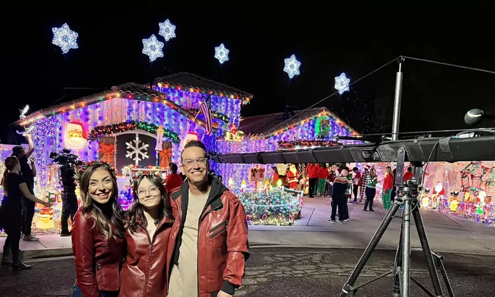 Phoenix Miracle on 34th Lane featured on 'Great Christmas Light Fight'