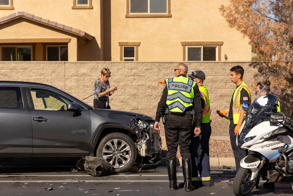 SUV goes the wrong way in Glennwilde crash