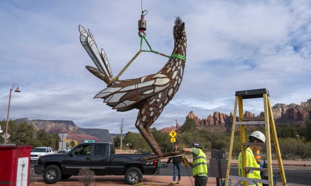 ‘Beep! Beep!’ Roadrunner lands on SR 179 