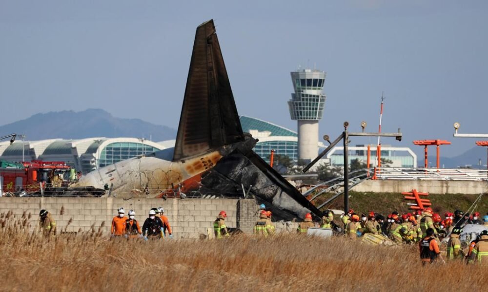 US and Boeing investigators examine the site of a deadly South Korean plane crash