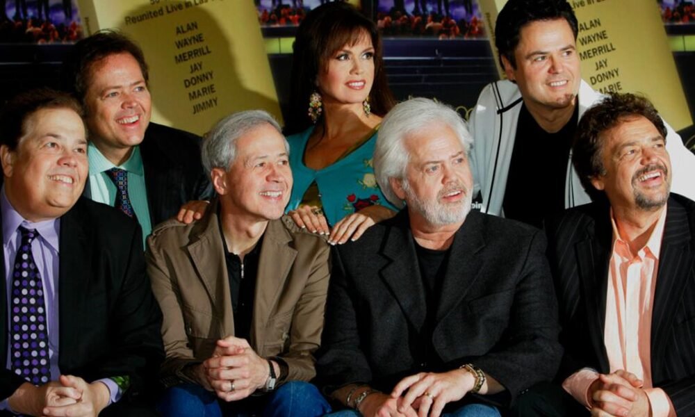 Wayne Osmond, singer and guitarist for The Osmonds, is dead at 73