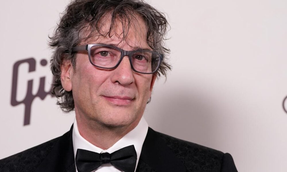 Neil Gaiman, facing multiple allegations of sexual abuse, is dropped by Dark Horse Comics