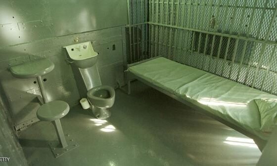 Secret jars in a prison fridge hold AZ’s lethal injection drugs, and they may be expired