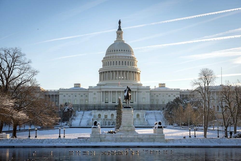 Senate Democrats cooperate, for now, on GOP immigration bill