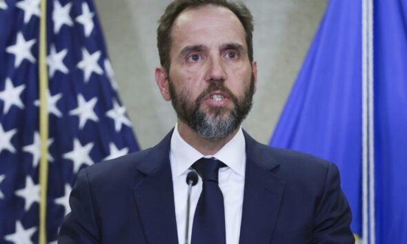 Jack Smith, at the time the special counsel, delivers remarks on a recently unsealed indictment including four felony counts against Donald Trump at the Justice Department on Aug. 1, 2023 in Washington, D.C.  (Photo by Alex Wong/Getty Images)