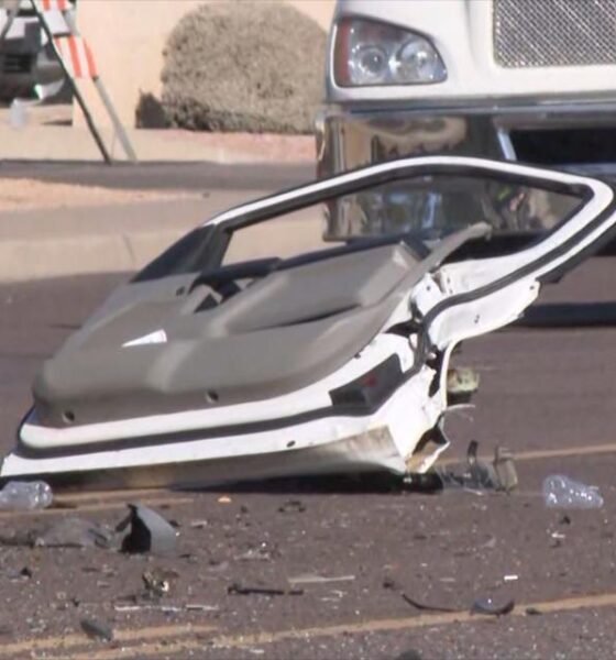 Two dead, two children injured in Mesa crash