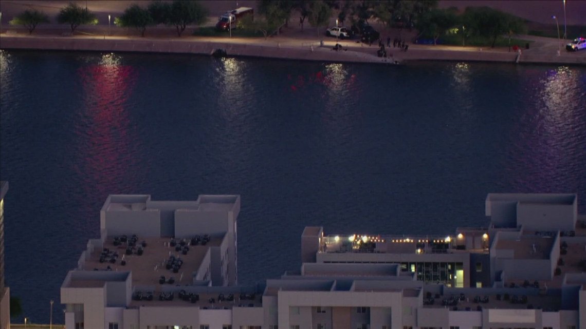 1 person burned in propane fire at Tempe Town Lake