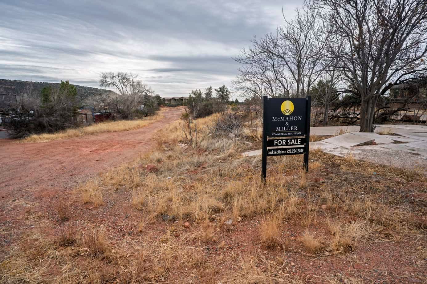 City to buy West Sedona lot, sell 401 Jordan