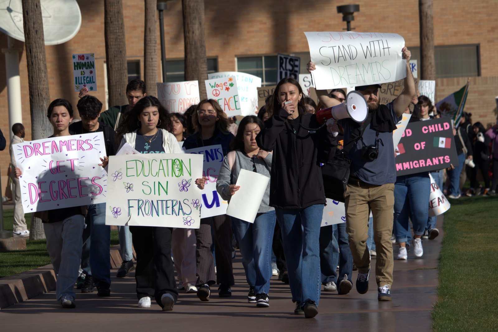 Student protest overwhelms anti-immigrant event at ASU